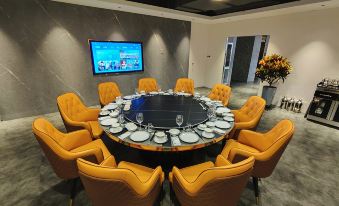 COMPASS HOTEL