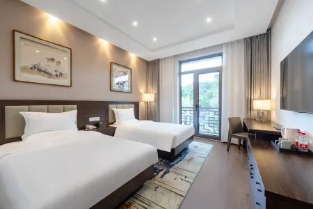 Beijing Fragrant Hill Holiday Business Hotel Отели рядом с достопримечательностью «National Botanical Garden South Garden»