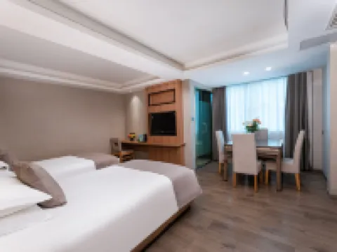 Jifen Qingchen Hotel (Lishui Wandi Plaza People's Hospital) Hotels in Lishui