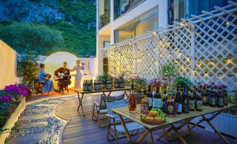 Zhen Shan Xi She · Bo Xin Yun Ju (Jiuzhai Valley Tourist Center Store)