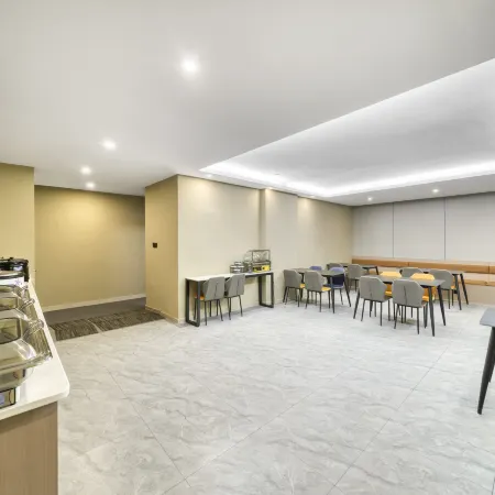 Zsmart Zhishang Hotel (Changxing Changlv Road)