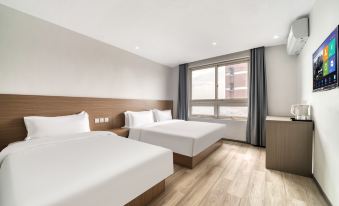 Huatianzan Hotel (Hangzhou Wulinguangchang Fengqi Road Subway Station Branch)