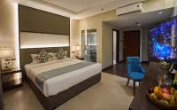 J7 Hotel - balcony