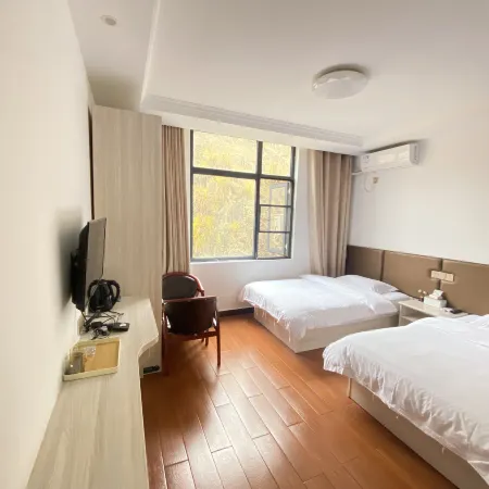 Lushan Xihai Golden Bay Farm Stay