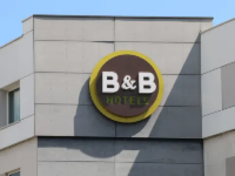 B&B Hotel Reims Centre Gare Hotels in Reims