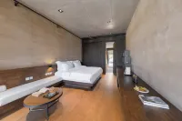 Seasons Rose garden Hotels near Huixin · Adventurer Paradise