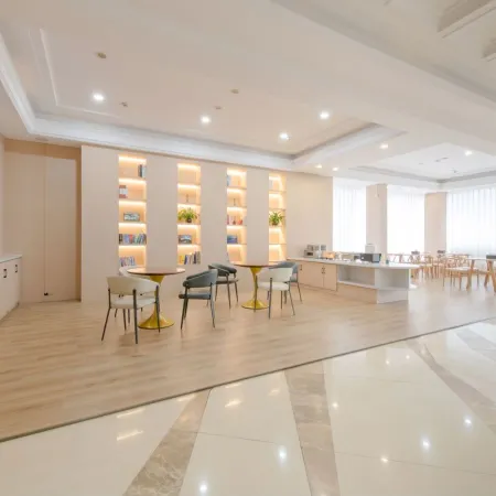 Taizhou xuanyuange Hotel (Linhai Yintai City store)