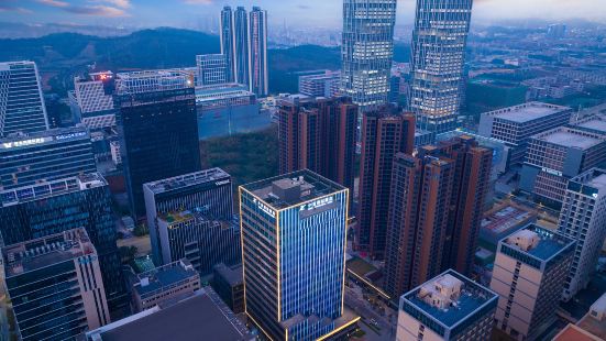 Shenzhen Zhongchen International Hotel (Baolong Subway Station Pingshan high-speed railway station)