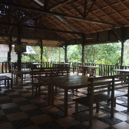 Tangkahan Inn