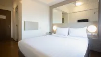 Red Planet Cebu