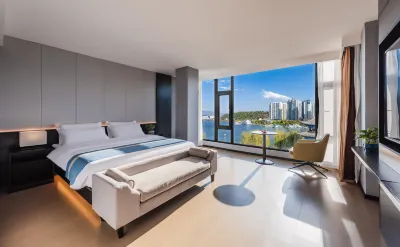 Baiyang Seaview Hotel (Dali Bohai Park High-speed Railway Station) Hotels in Main Urban Area of Dali