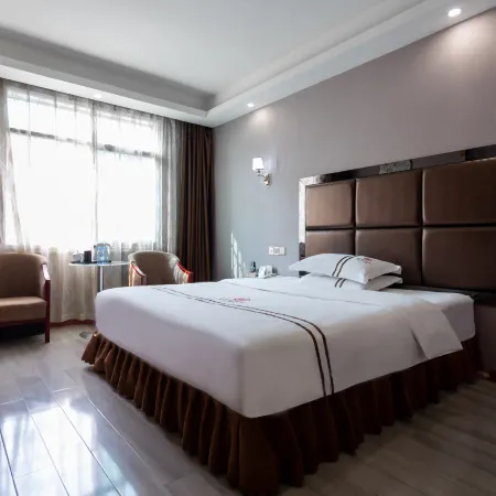 Hongrun Hotel (Loudi Central Hospital No. 3 Middle Store)
