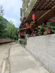 陽朔依江民宿（灕江風景區店） 灕江江景區福利古鎮段住宿飯店