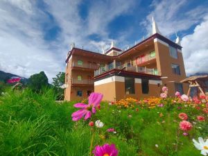 丹巴雲庭·時光客棧（甲居藏寨五號觀景台店）