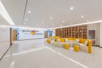 Tuyue Hotel (Dalian North Railway Station)