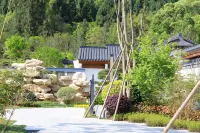 Bazhong Qiuchi Academy Hotel - 3-Star
