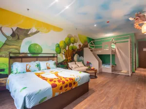 Xiamen Lingling Giraffe Manor Hotel
