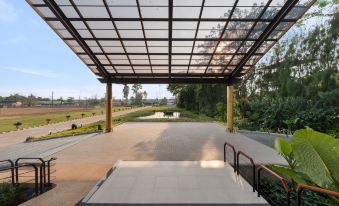Naka-Raj Escape Hotel