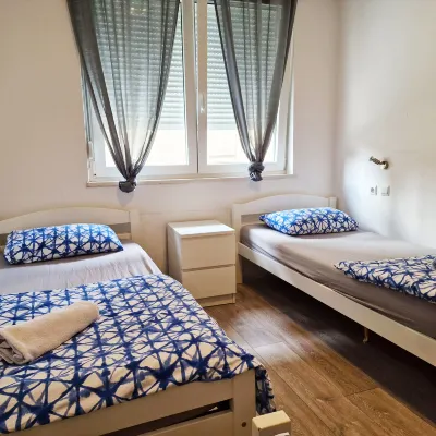 Croparadise Hostel Hotels near Old Split