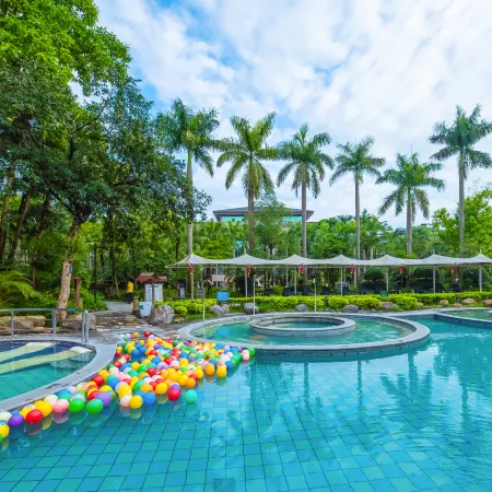 Dragon Bay Natural Hot Spring Resort
