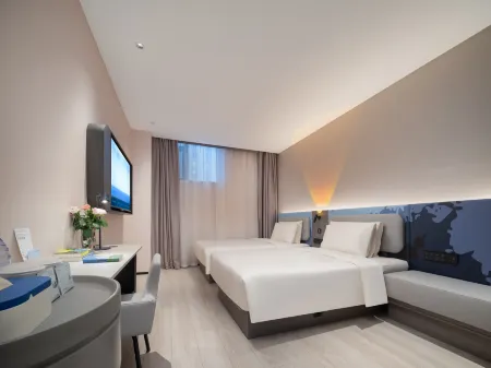 Dalian Zhongshan Square Renmin Road Light Residence Hotel
