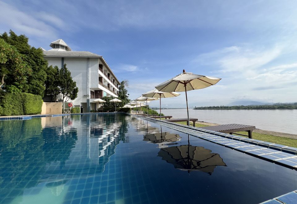 Siam Triangle Hotel
