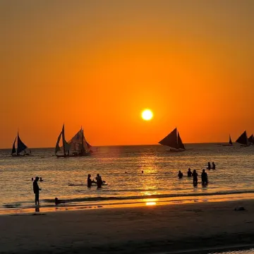 Diamond Water Edge Resort