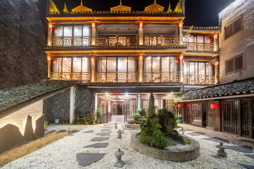Anzhidinglan B&B (Fenghuang Ancient Town)