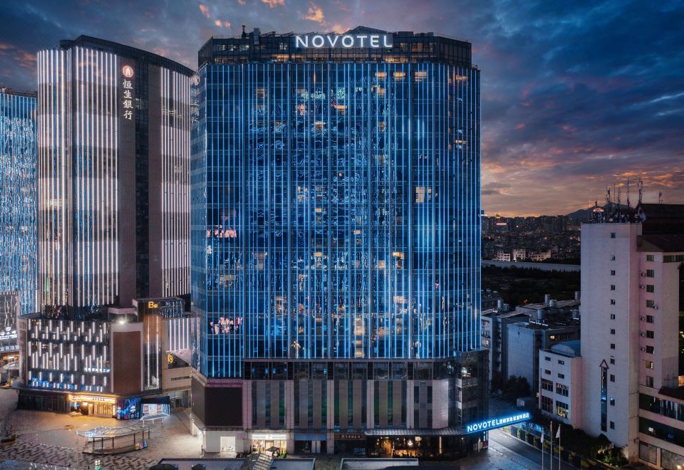 쿤밍 뎬츠 스다이광창 Novotel 아파트