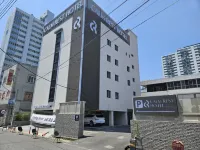 Calm Rest Hotel Masan