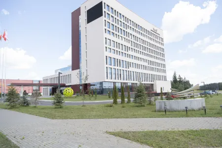 Aden Hotel & Business Centre (airport) Отели рядом с достопримечательностью «Курган Славы»