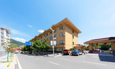 Zhaojun Express Hotel