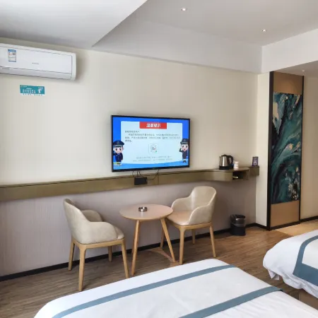 Luchuan Longteng Bay Hotel