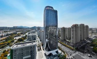 HUALUXE Hotels and Resorts QINGDAO LICANG