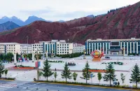 Qilian Shangjing Hotel (Yulin Cultural Square) - 2-Star