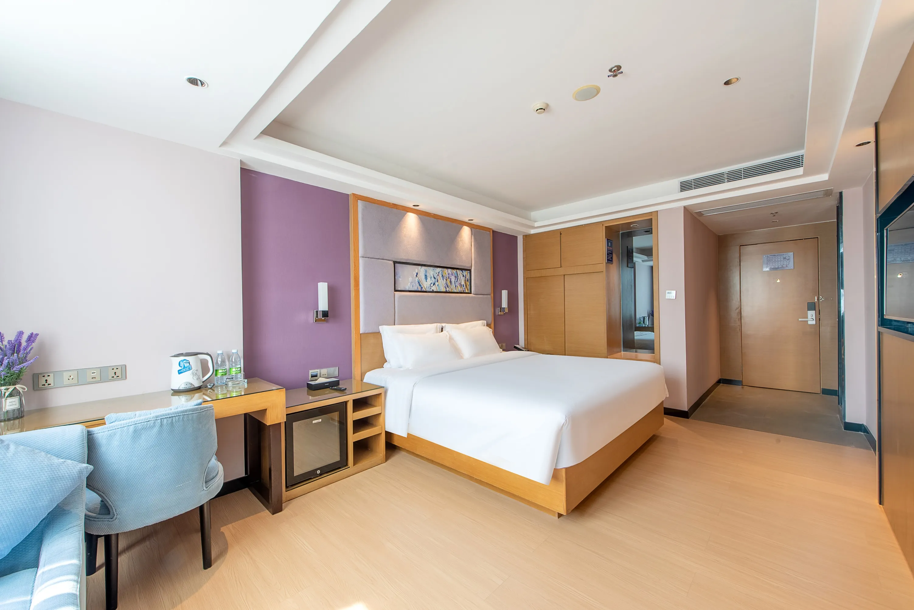 Lavande Hotel (Zhanjiang Guomao Guangbai) Номера Photos