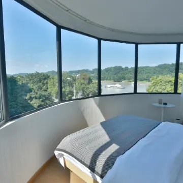 Leshan Futai Homestay (Zhanggong Bridge)