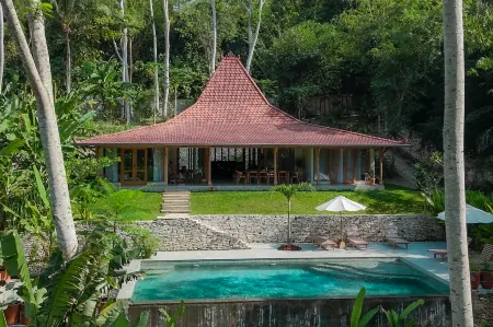 Villa Juliette Отели в г. Sedayu