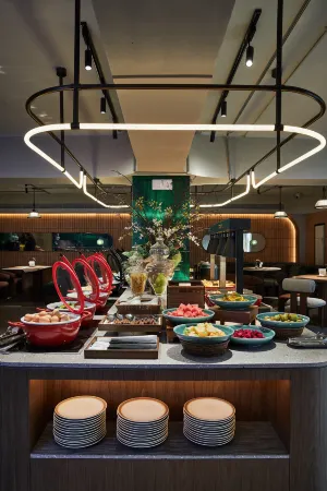 Liu Liu Hotel(Taiyuan South Railway & WUSU airport Station)