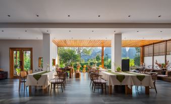 Ruyueheju Villa(Yangshuo Yulonghe Eternal Love Store)