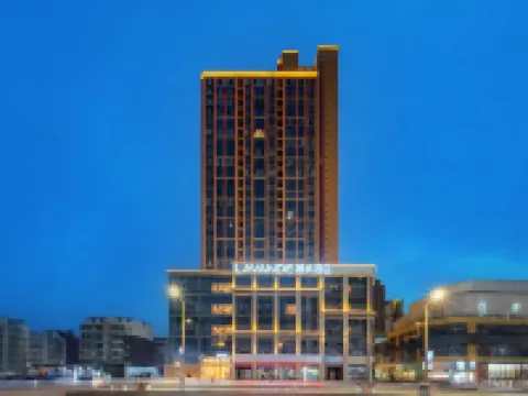 Lavande Hotel (Nanchong Zhonghong International) Hotels in Jialing District