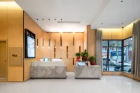 Xiboru Light Luxury Hotel (Jianghan Road Pedestrian Street Union Hospital) - Cheap