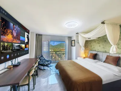 Ziyue City Inn (Lin'an Baolong Plaza) Hotels near Huihang Ancient Path Cultural Park