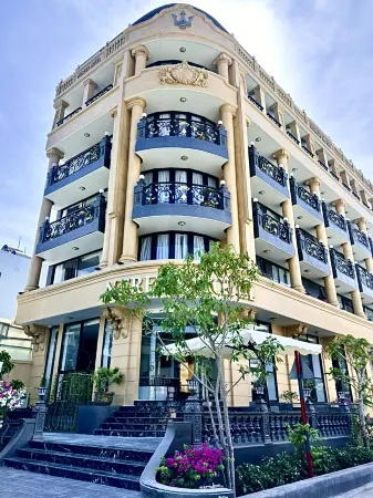 Nereus Hotel Отели рядом с достопримечательностью «Пуло-Кондор»