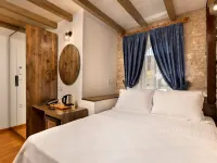 EFLIN HAUS Historical Place & Monument Hotels in Cesme