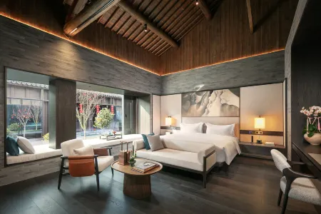 Fucheng Yin hotel Отели рядом с достопримечательностью «Wangjiang Gate»