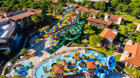 Gloria Golf Resort Отели рядом с достопримечательностью «Aydın Parkı»