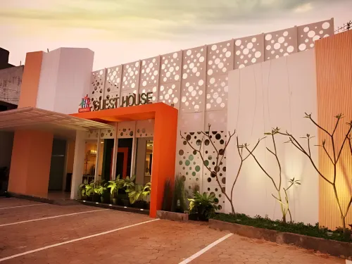 Bintang Tiga Guest House Hotels in Banyumanik