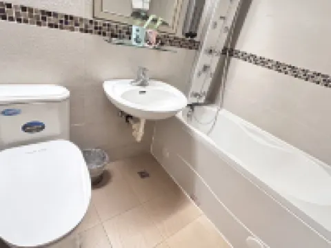 Jin Hwa Hotel Hotels in Keelung