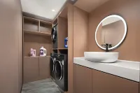 Urban Garden Hotel (Haikou Meilan International Airport Store) - 2-Star